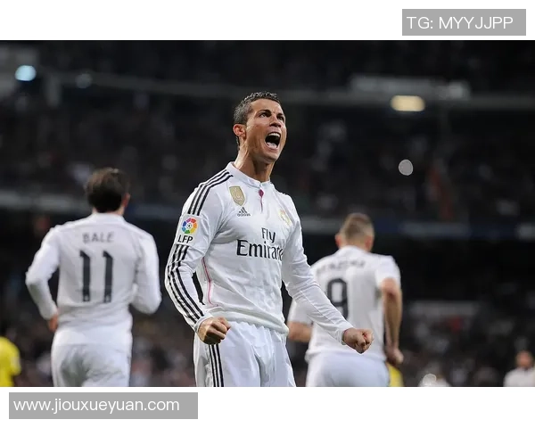 足球怪兽崛起 球场上超凡技艺与不屈精神的完美结合